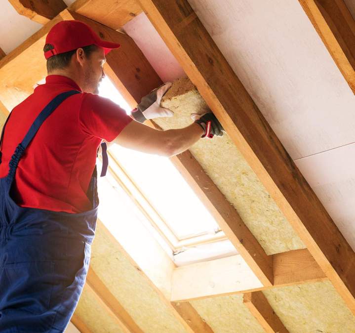 Service de pose de fenêtre de toit Velux Plabennec